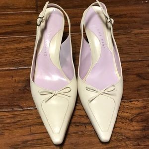 Ivory kitten heel pump